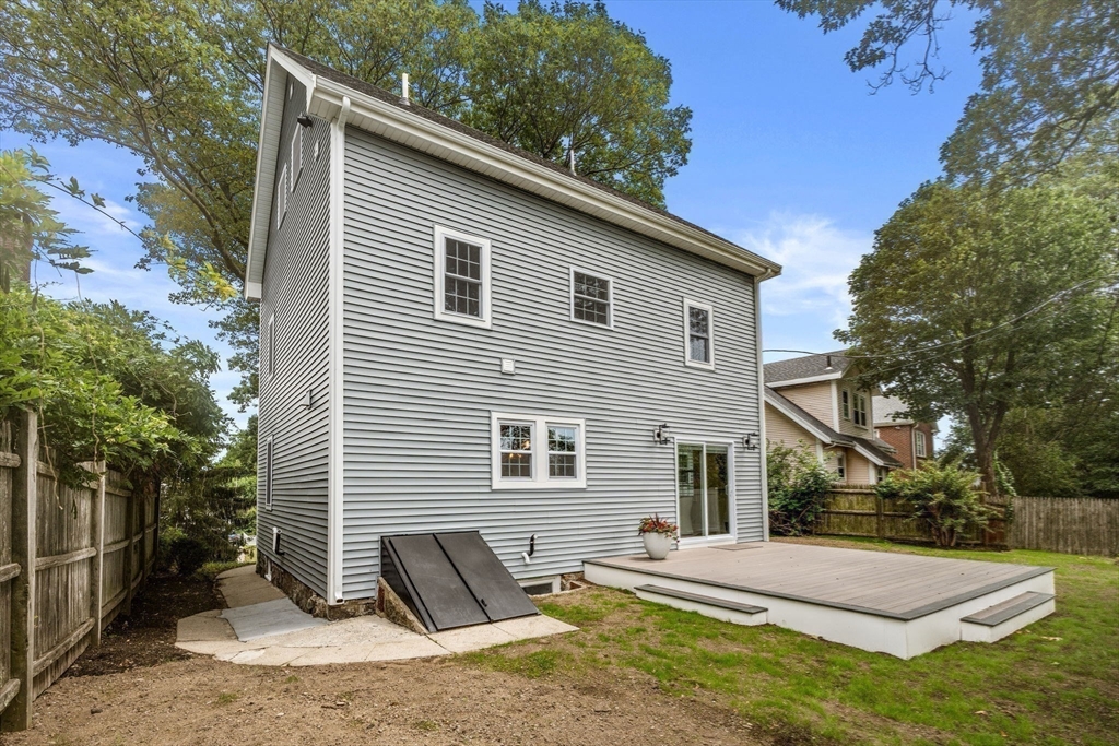 1427 Quincy Shore Dr