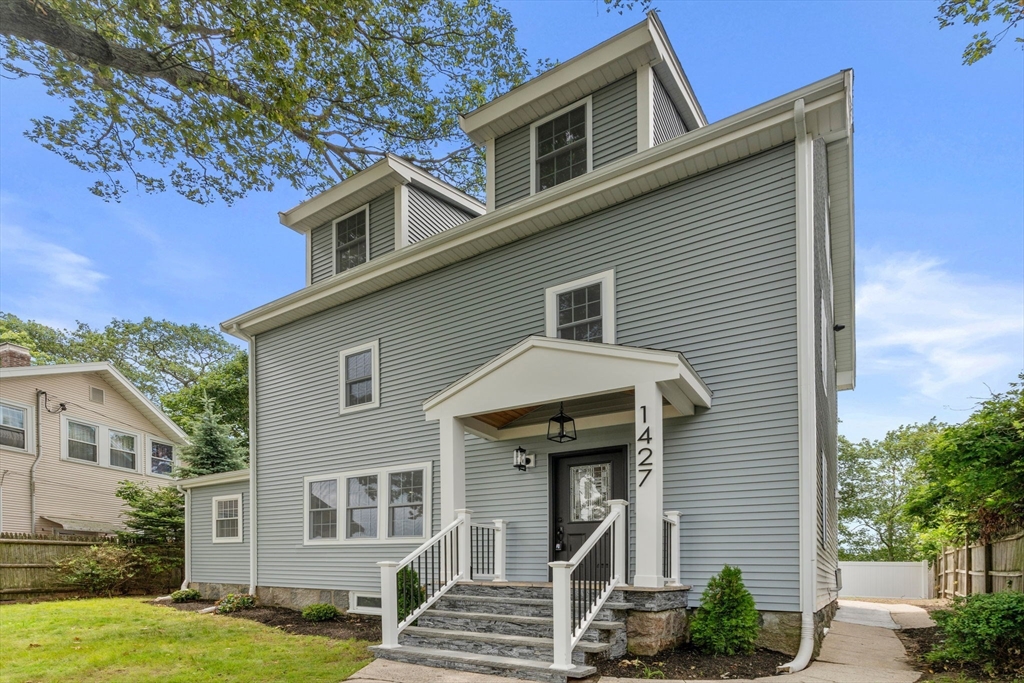 1427 Quincy Shore Dr