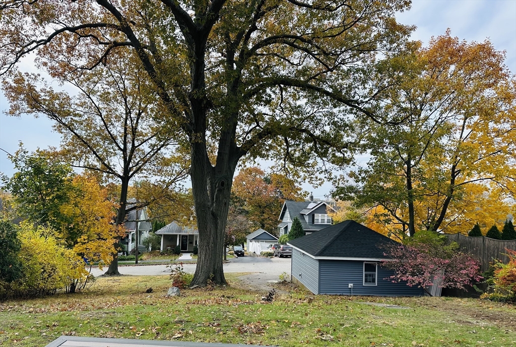 1427 Quincy Shore Dr
