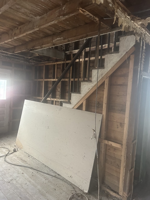 233 Marion Rd