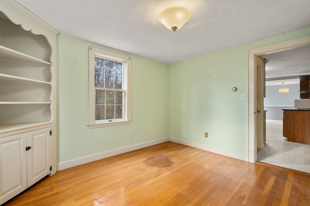 43 Oriole Road