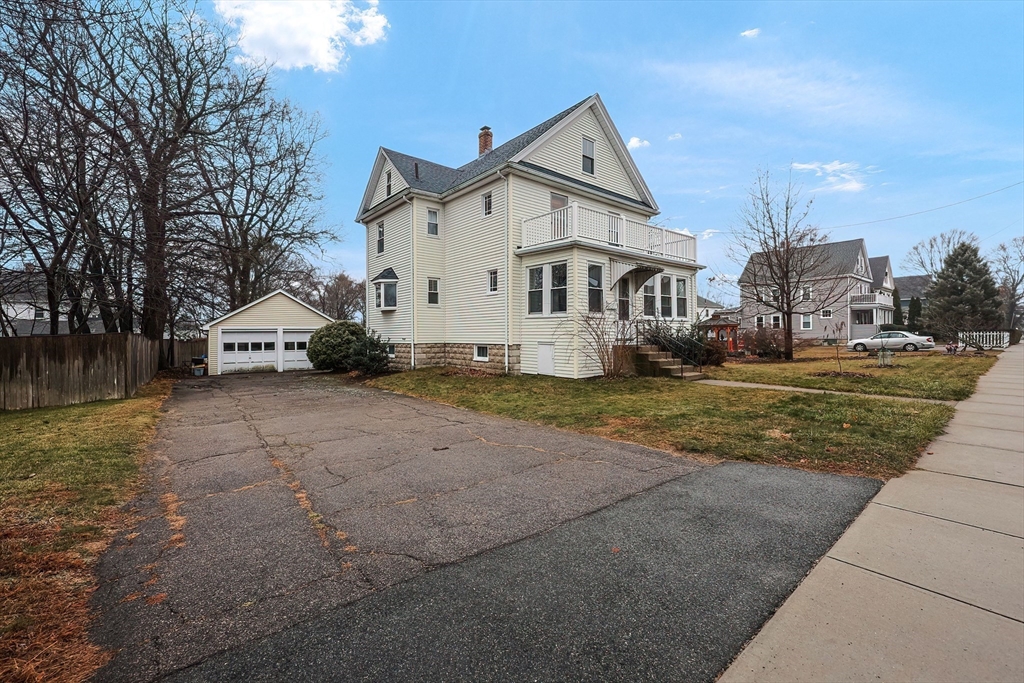 35 Adams St