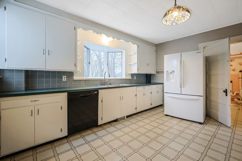 35 Adams St