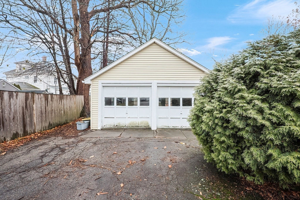 35 Adams St