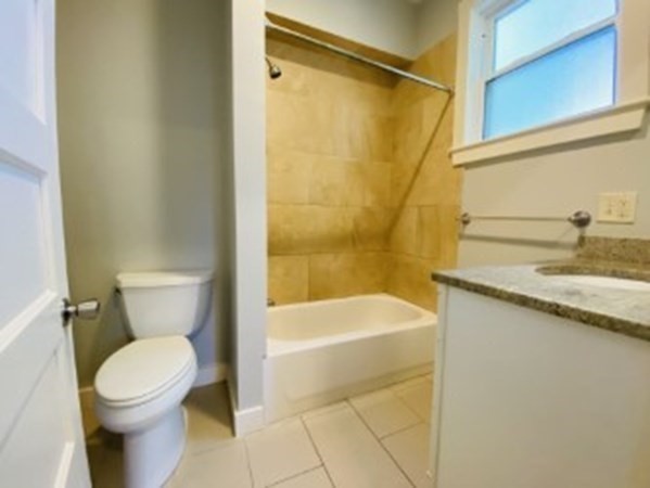27 Curve St # 1