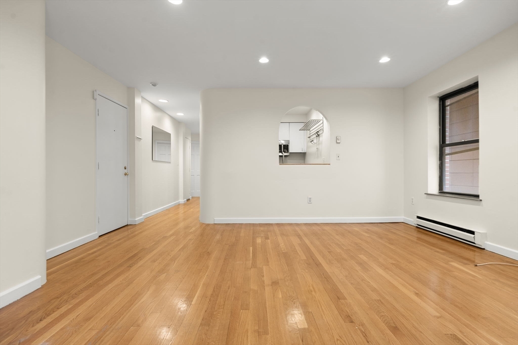 18 East Springfield St # 3 Unit: 18-3
