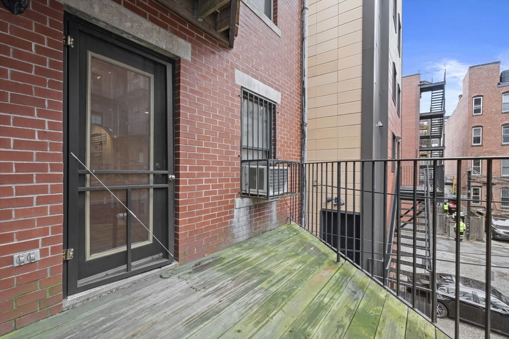 18 East Springfield St # 3 Unit: 18-3