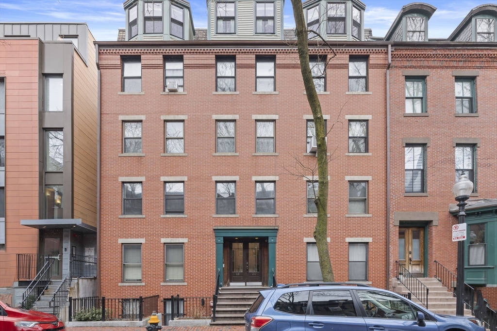 18 East Springfield St # 3 Unit: 18-3