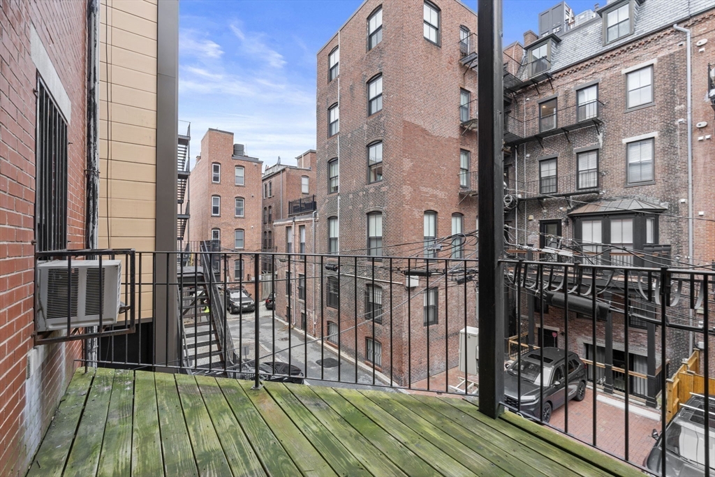 18 East Springfield St # 3 Unit: 18-3