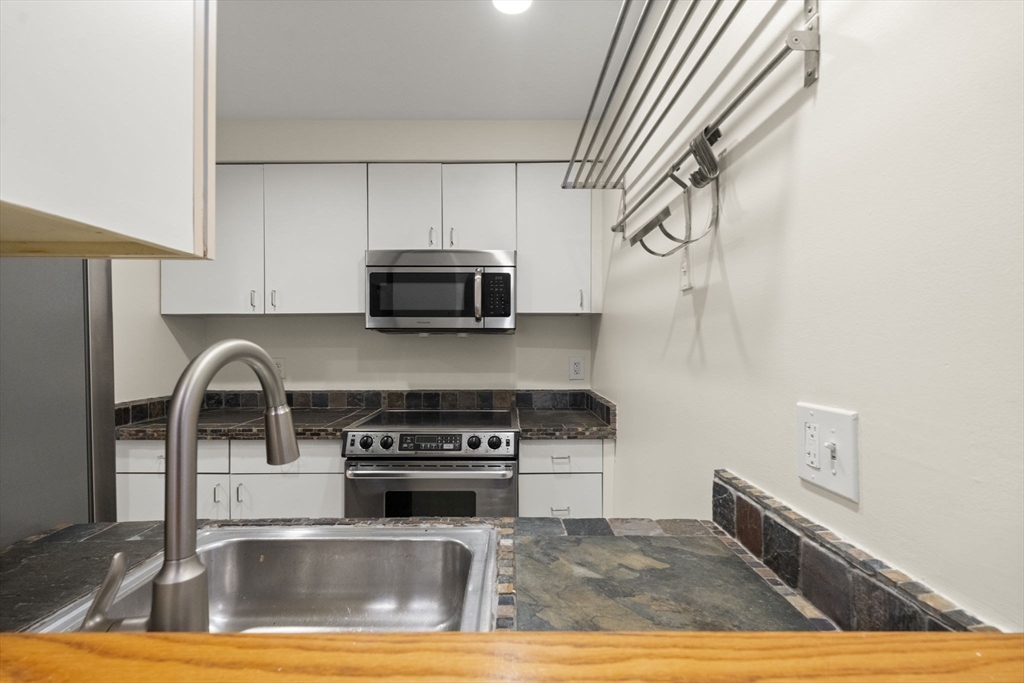 18 East Springfield St # 3 Unit: 18-3