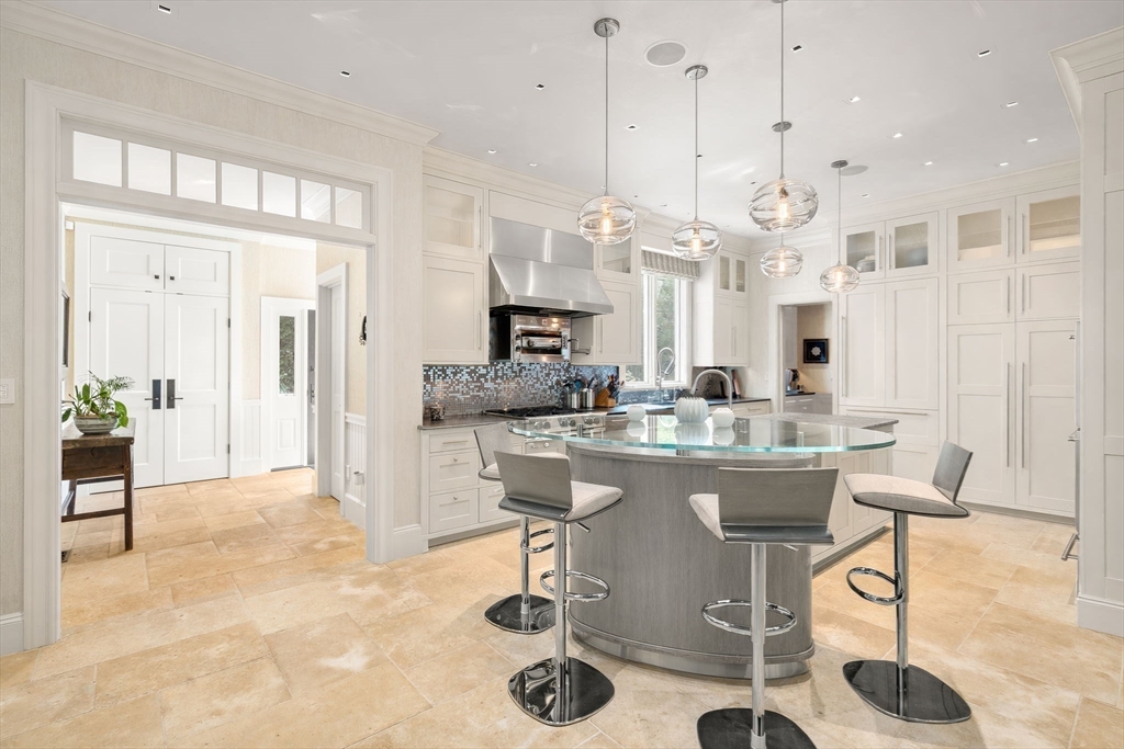 9 Stonegate Dr