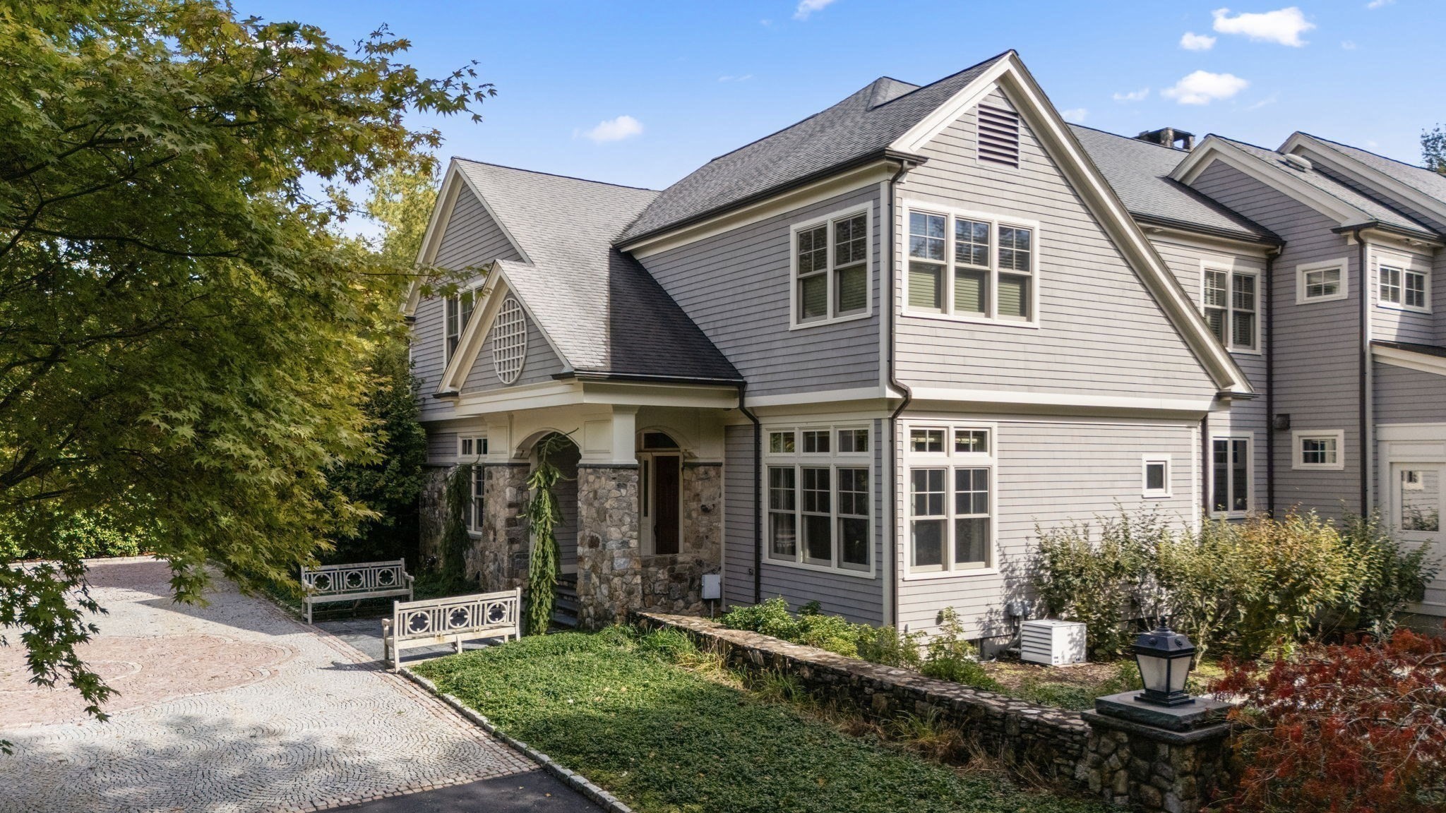 9 Stonegate Dr