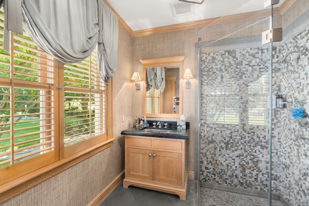 9 Stonegate Dr