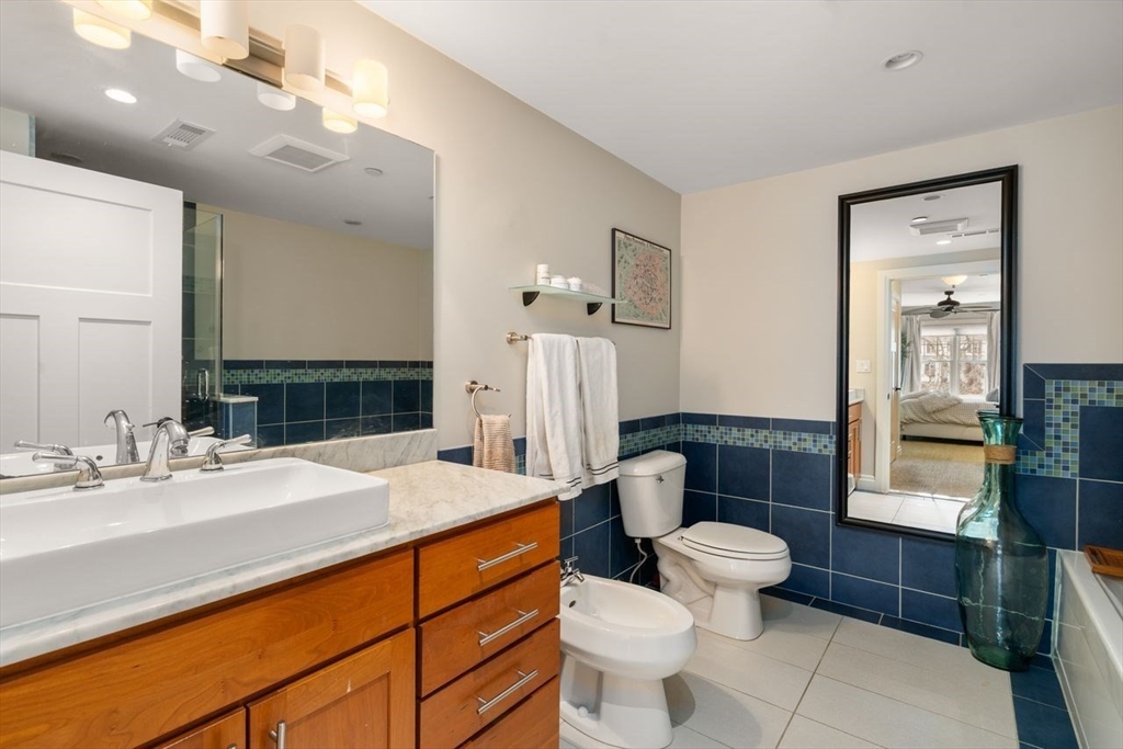 36 Central Ave # 4