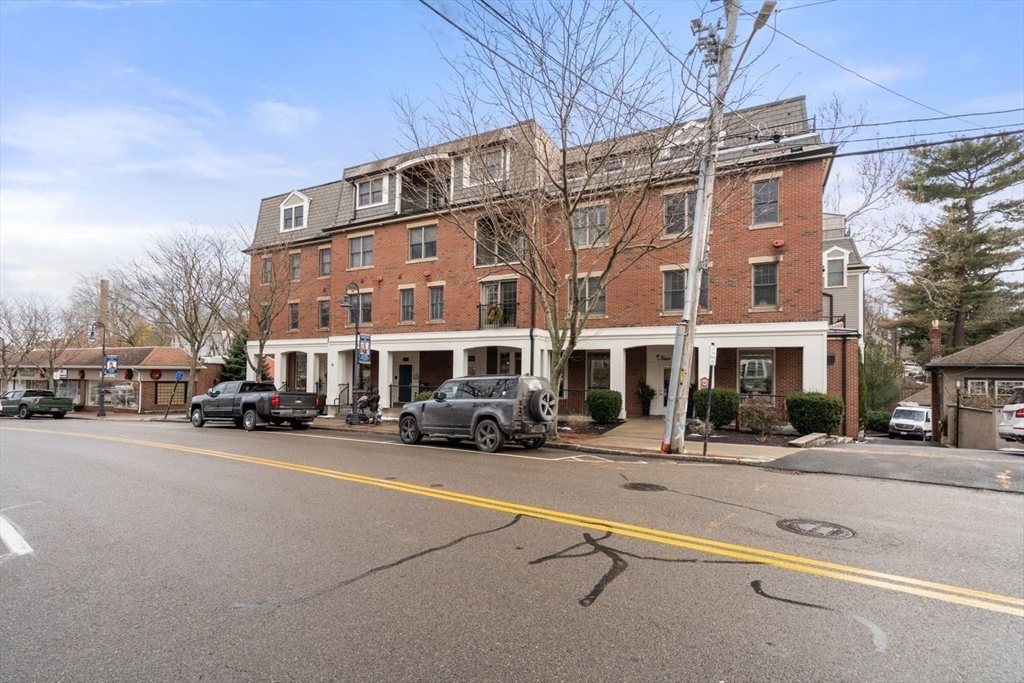 36 Central Ave # 4