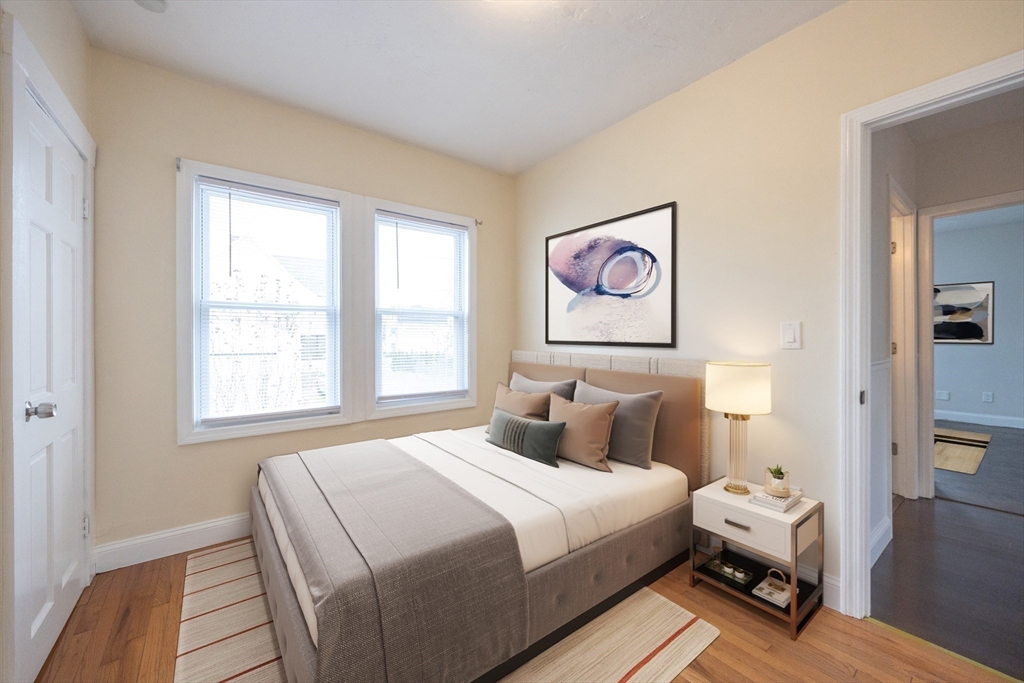 111 W Ashland St
