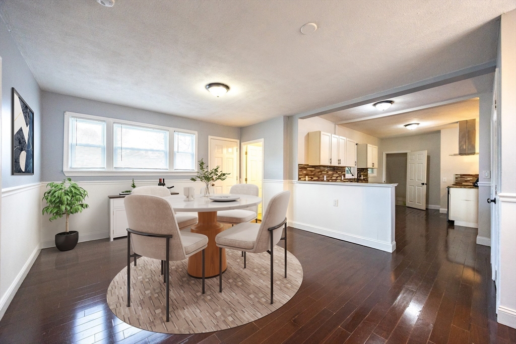 111 W Ashland St