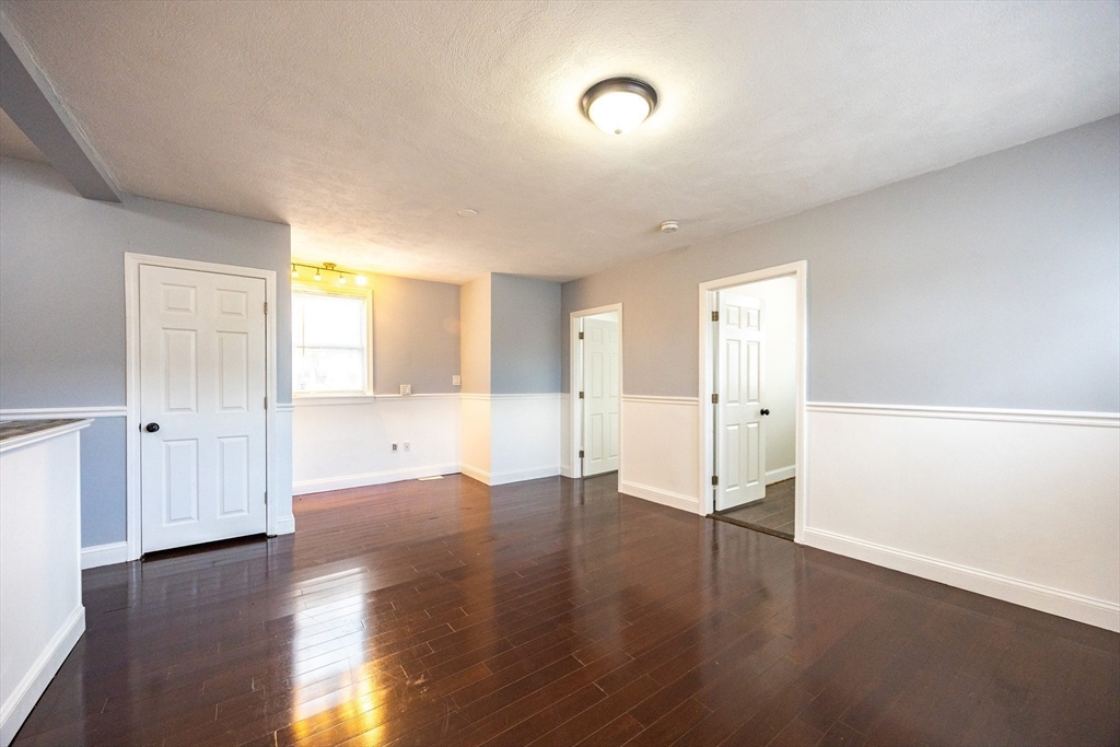 111 W Ashland St