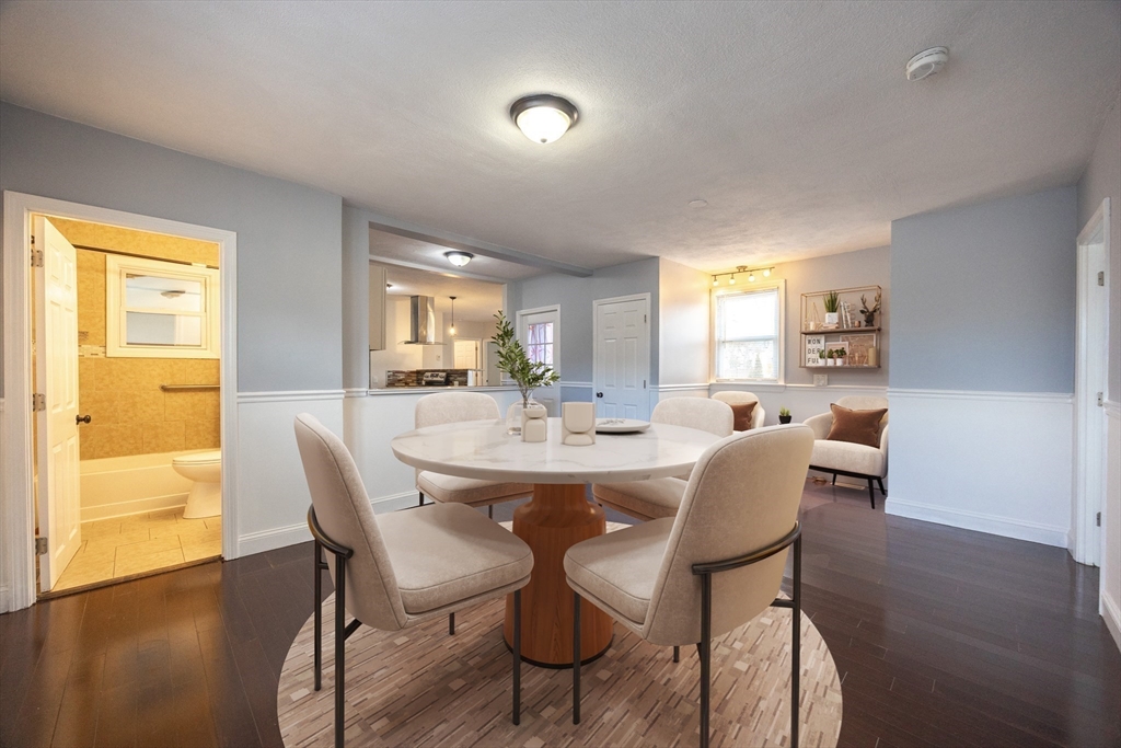 111 W Ashland St