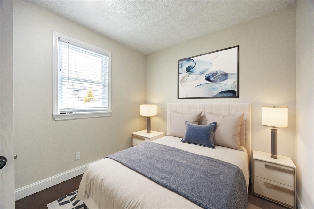 111 W Ashland St