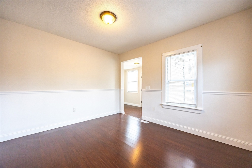 111 W Ashland St