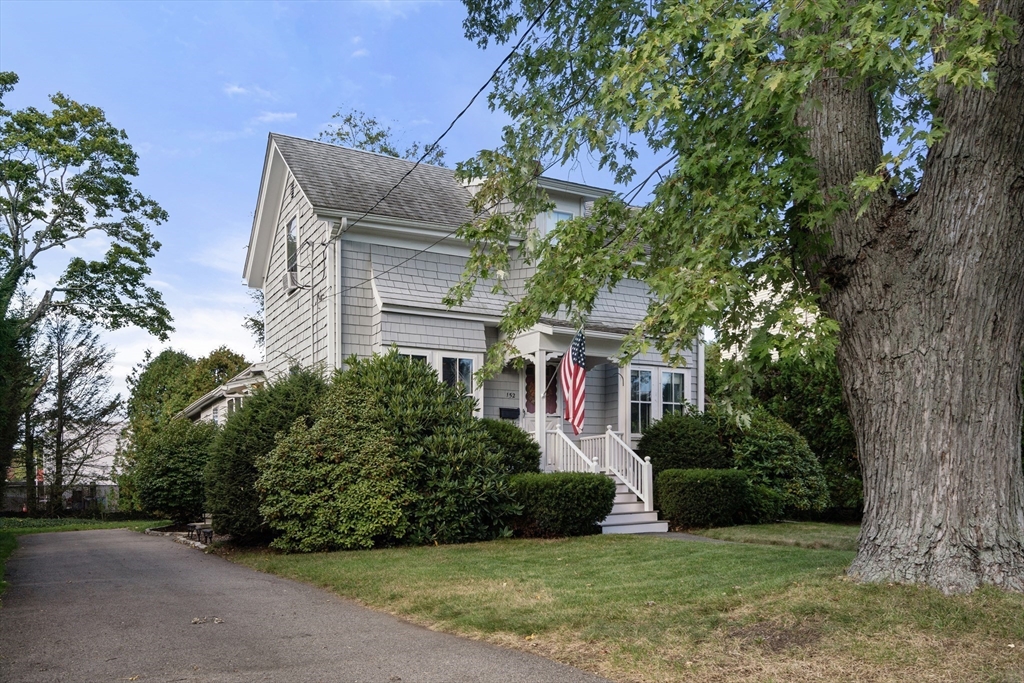 152 Central St