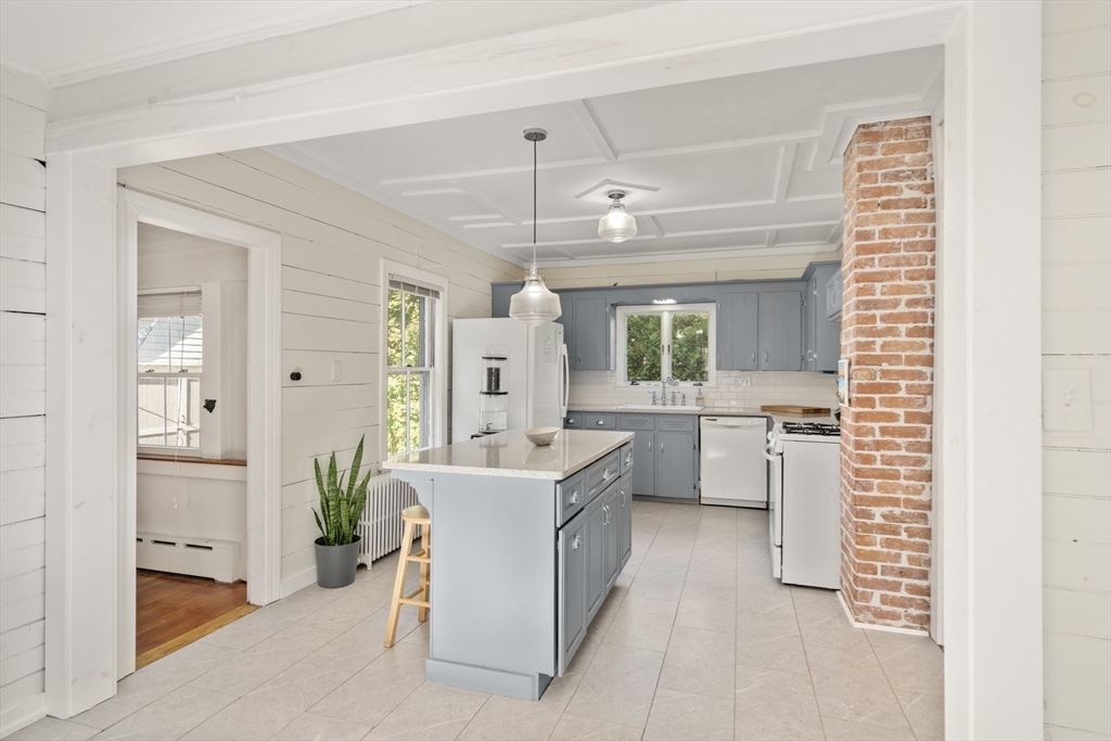 152 Central St