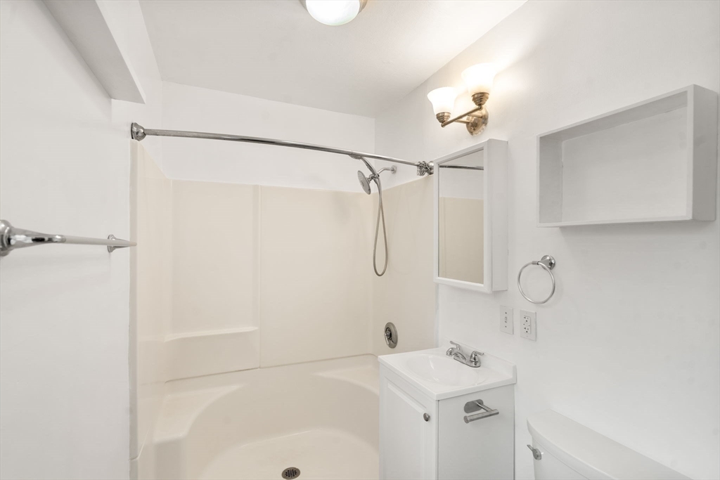 12 Bayberry Dr # 2