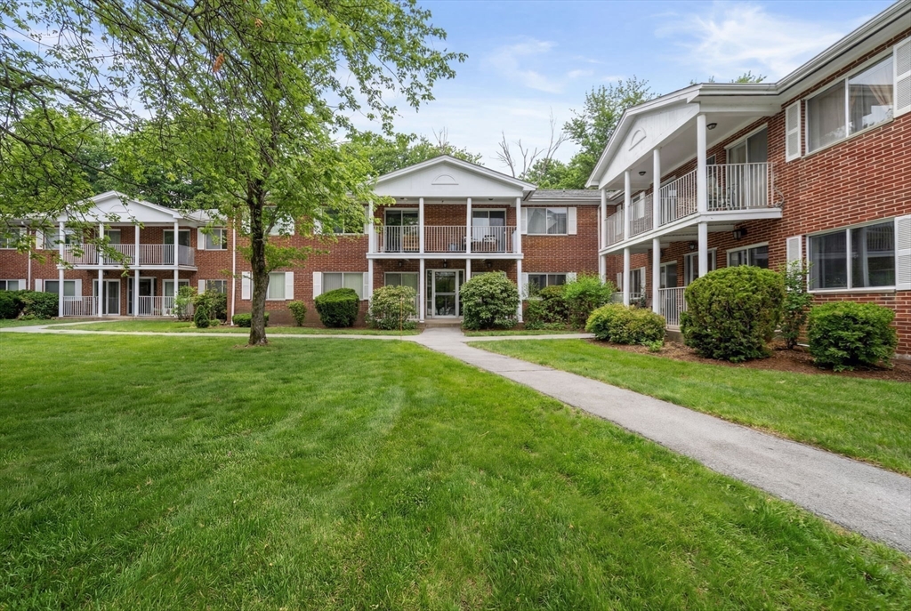 12 Bayberry Dr # 2