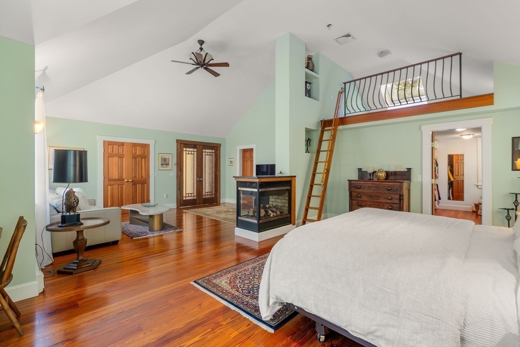 39 Westbrook Ln