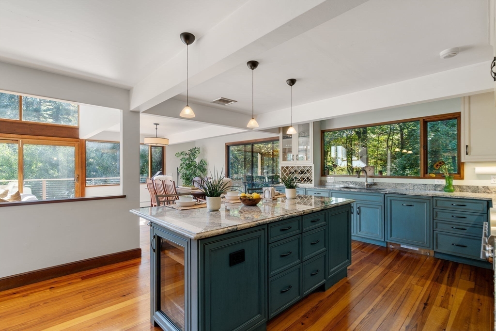39 Westbrook Ln