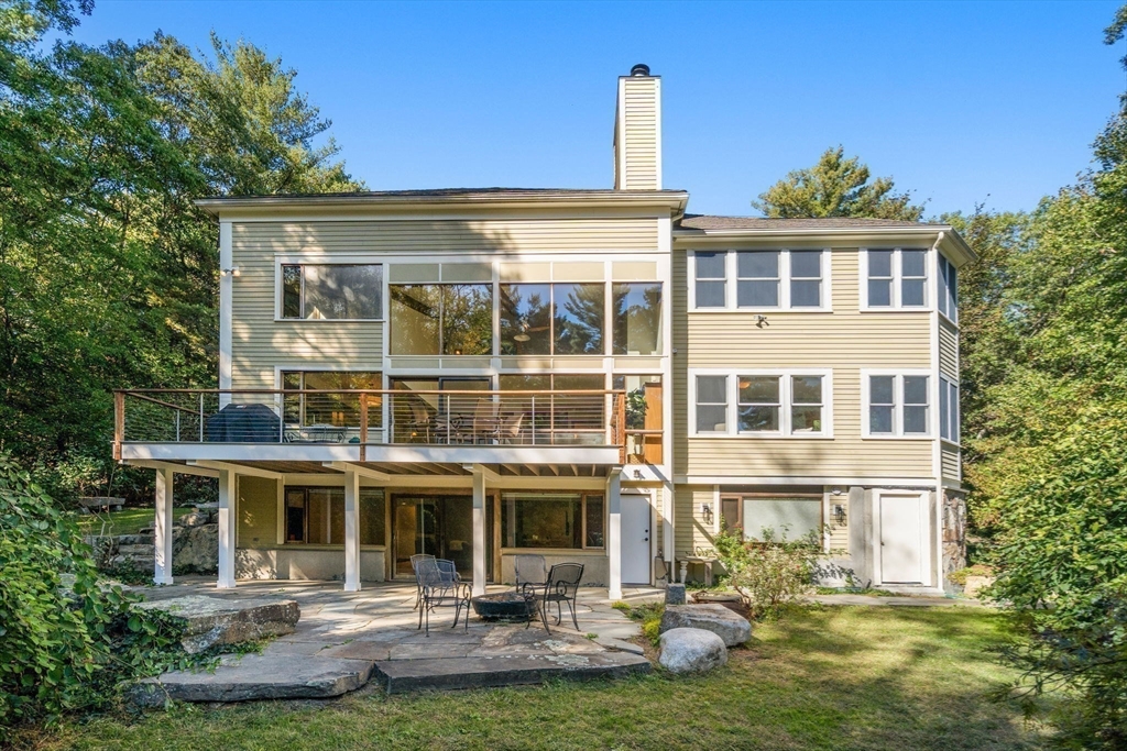 39 Westbrook Ln