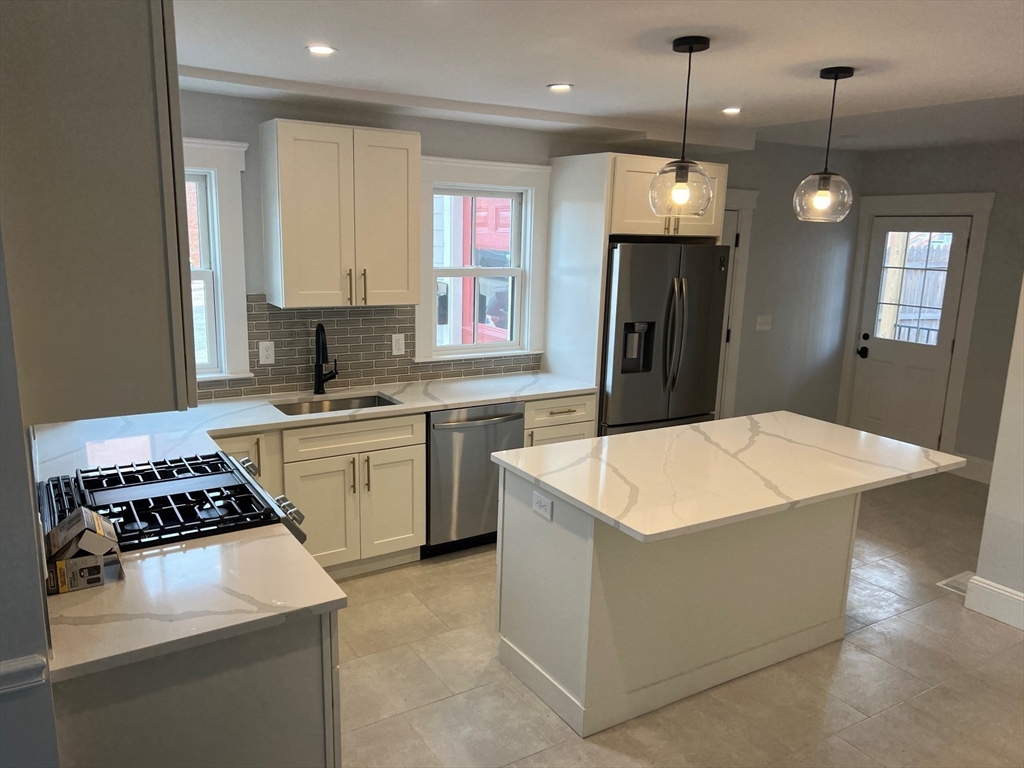 79 Robert St # 1