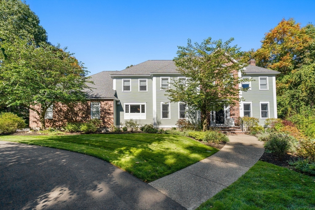 177 Bay Colony Drive