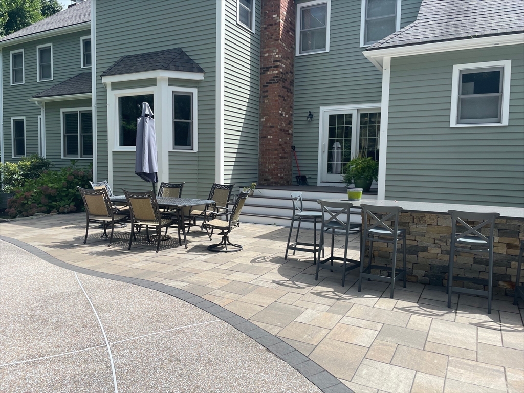 177 Bay Colony Drive