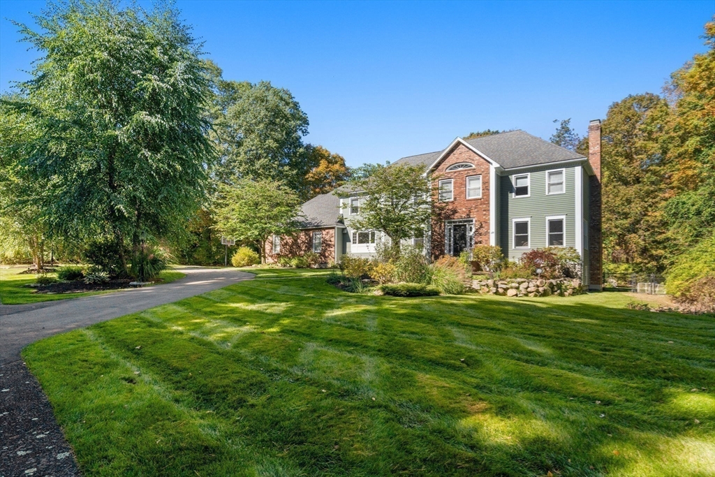 177 Bay Colony Drive