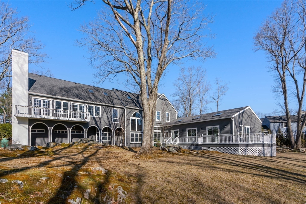85 Schoolmaster Ln