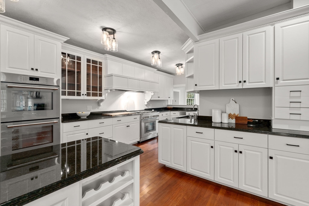 85 Schoolmaster Ln