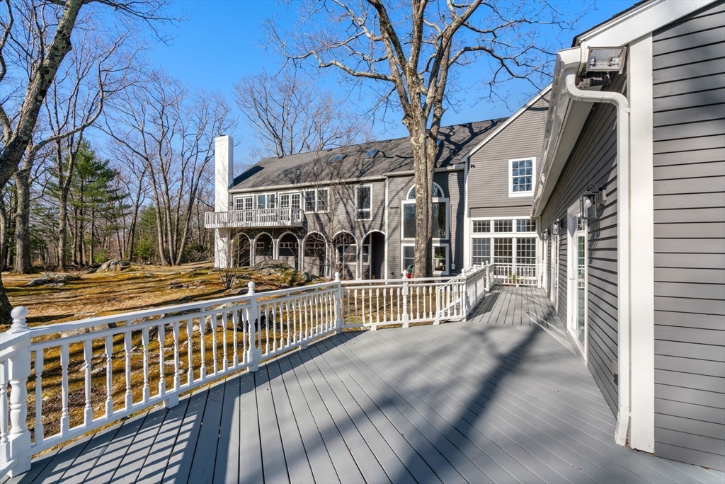85 Schoolmaster Ln