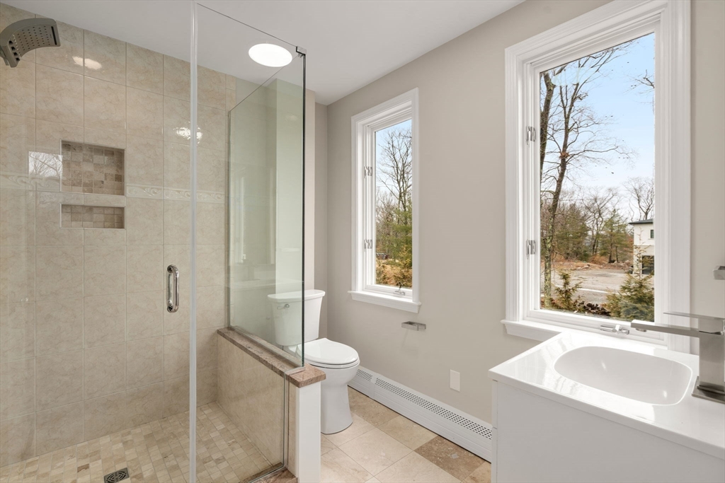85 Schoolmaster Ln