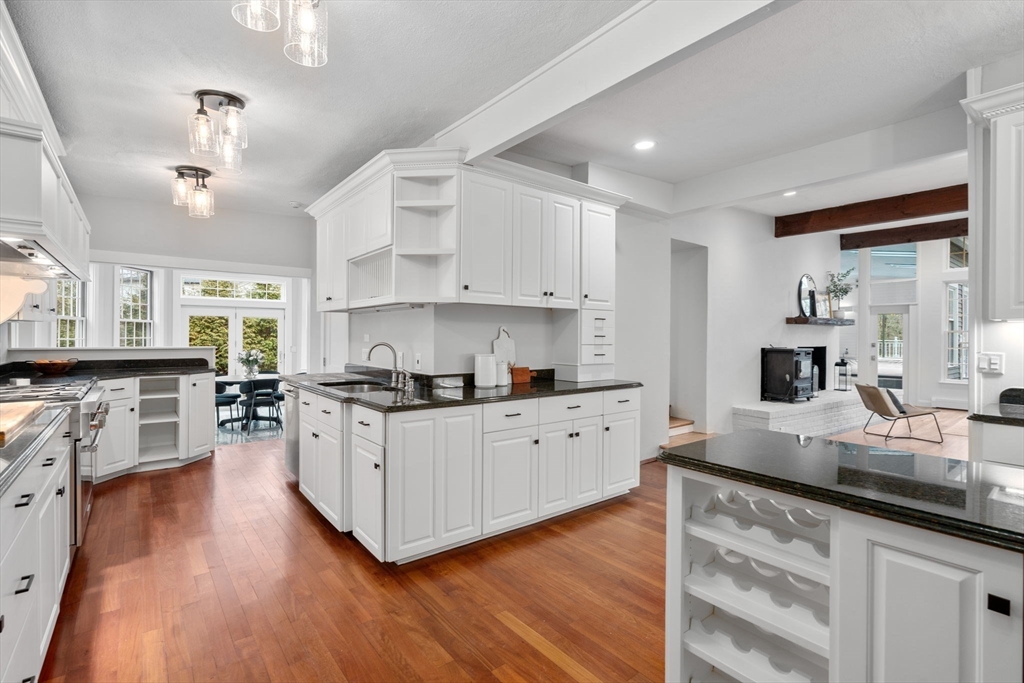 85 Schoolmaster Ln