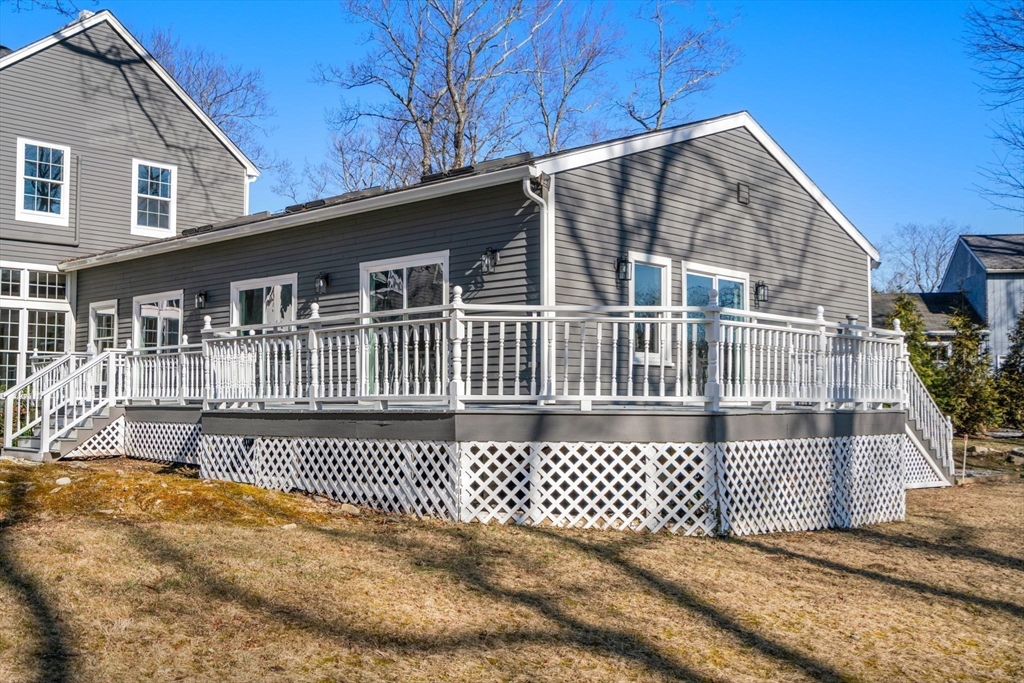 85 Schoolmaster Ln