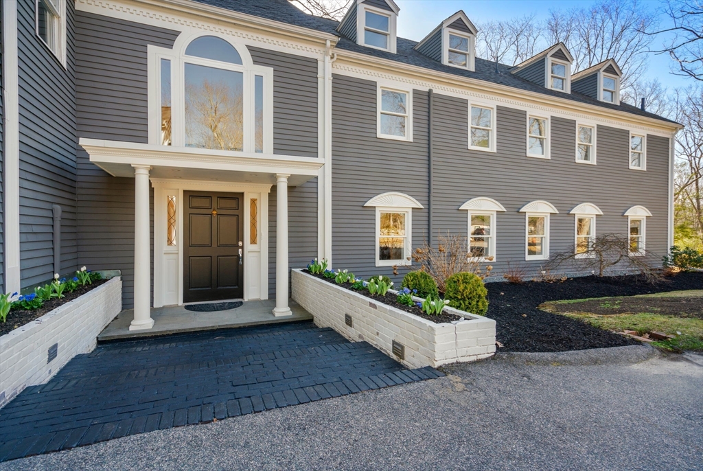 85 Schoolmaster Ln
