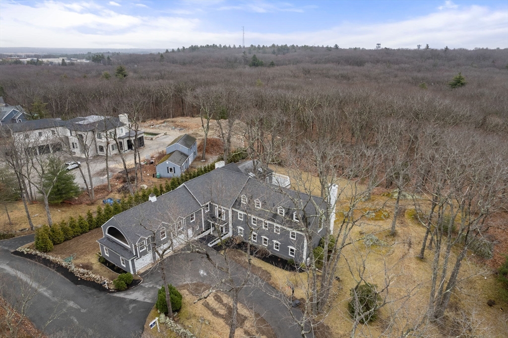 85 Schoolmaster Ln