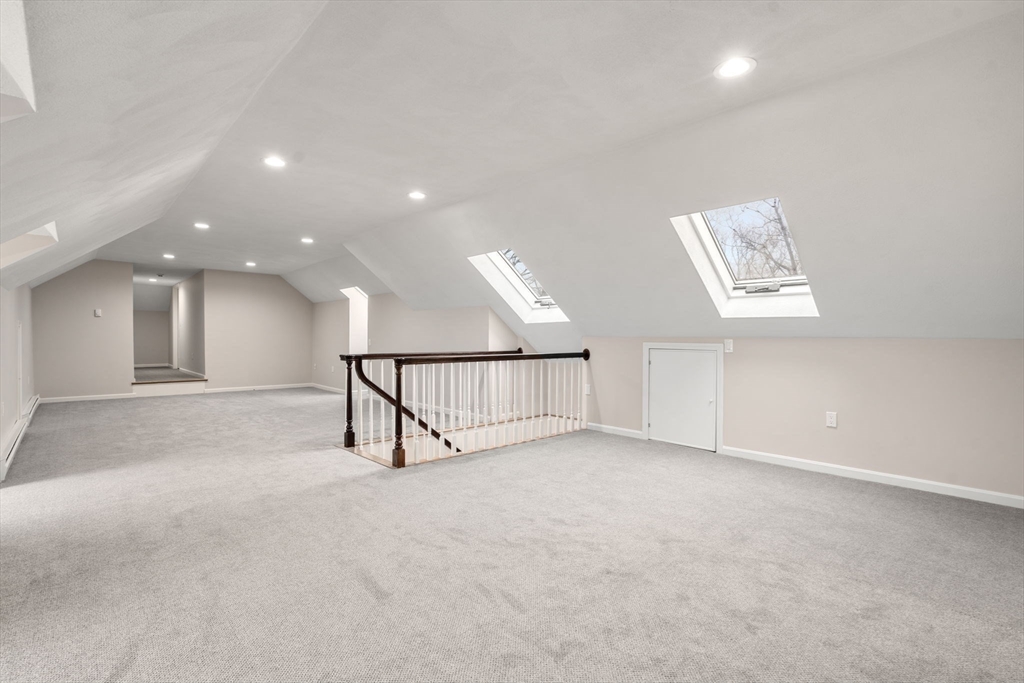 85 Schoolmaster Ln