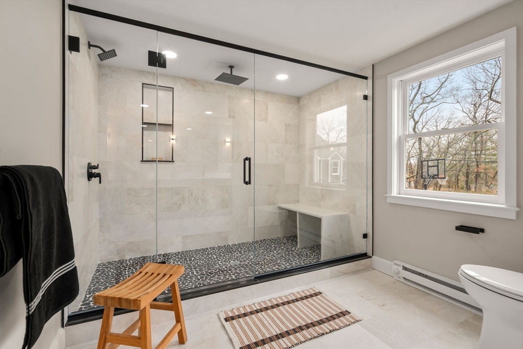 85 Schoolmaster Ln