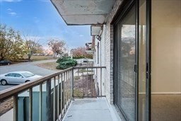 30 High St ( Cass St Entrance) # 209