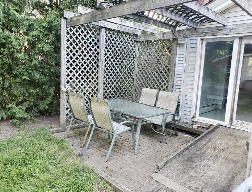 958 Centre St.