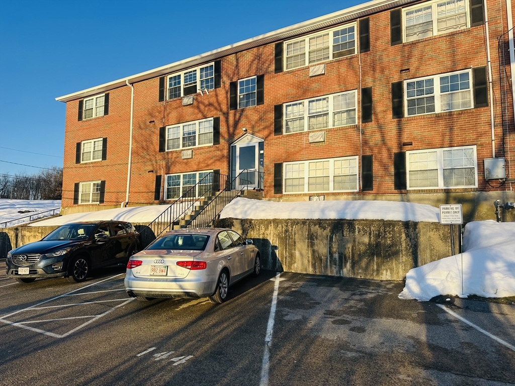 8 Tara Dr # 5