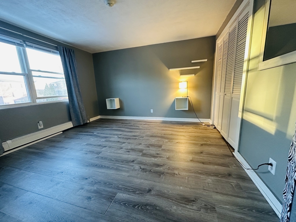 8 Tara Dr # 5